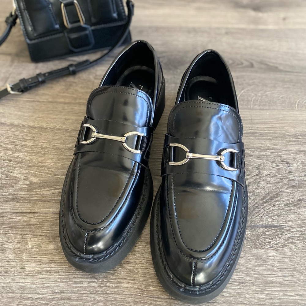 Zara TREADED SOLE LOAFERS